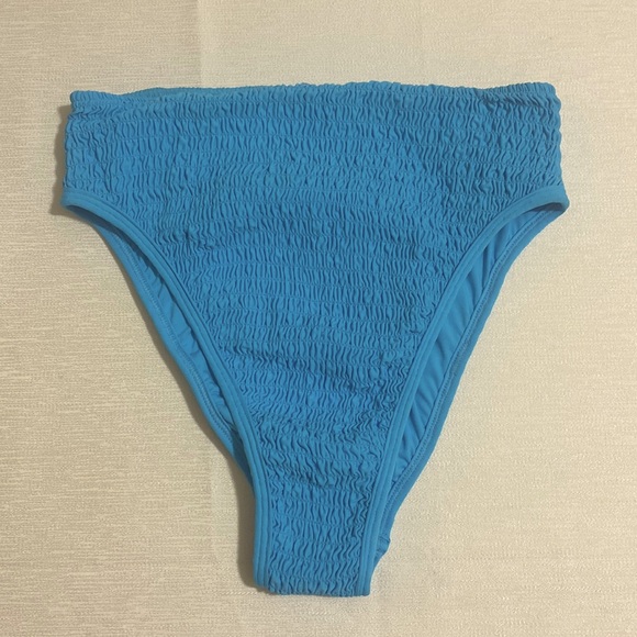 L*SPACE Women's BARLETTE BOTTOM BITSY Smocked Bikini Bottom - Picture 3 of 5